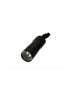 KODAK Linterna Led Negra 46 Lumenes, IP62 Resistente al Agua, 25Mtrs, Incluye 3 Pilas AAA