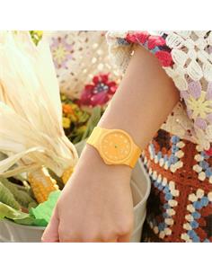 CASIO MQ-24B-9BEF Reloj Analogico, Resistente al Agua, Correa de Resina Naranja