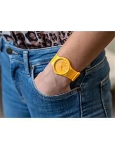 CASIO MQ-24B-9BEF Reloj Analogico, Resistente al Agua, Correa de Resina Naranja