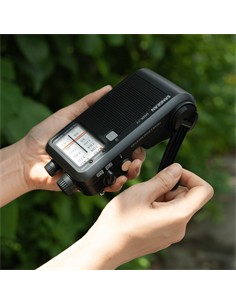 SANGEAN Radio Portatil  AM/FM de Emergencia Dinamo MMR-77