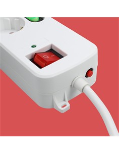 TM ELECTRON Regleta 3 Enchufes Con Interruptor Individual 1.5Mtrs Cable TMUAD533 Blanco